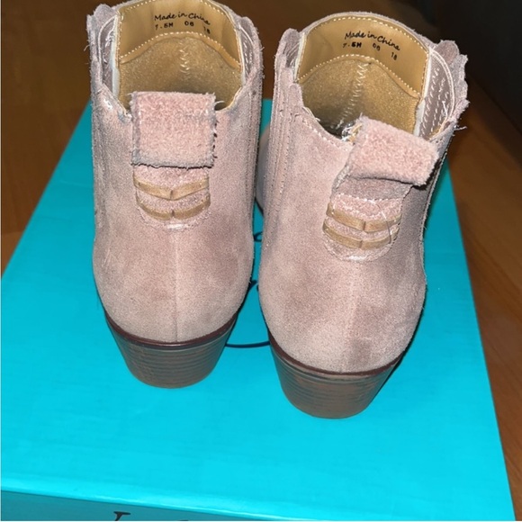 Jack Rogers Booties - Picture 4 of 8